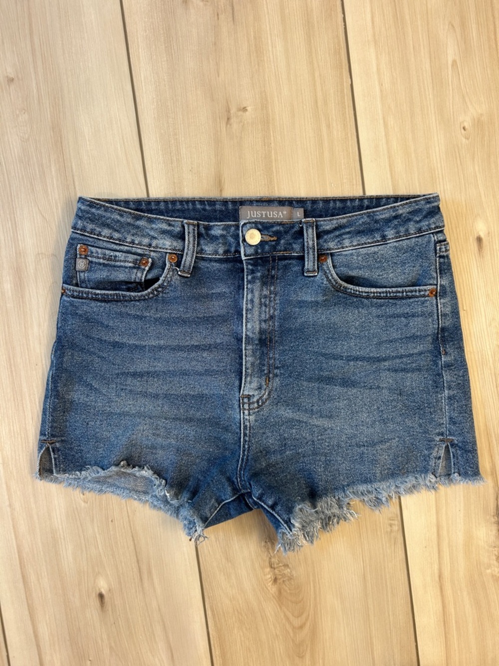 Just USA Distressed Blue Denim High-Rise Women's Shorts. EUC